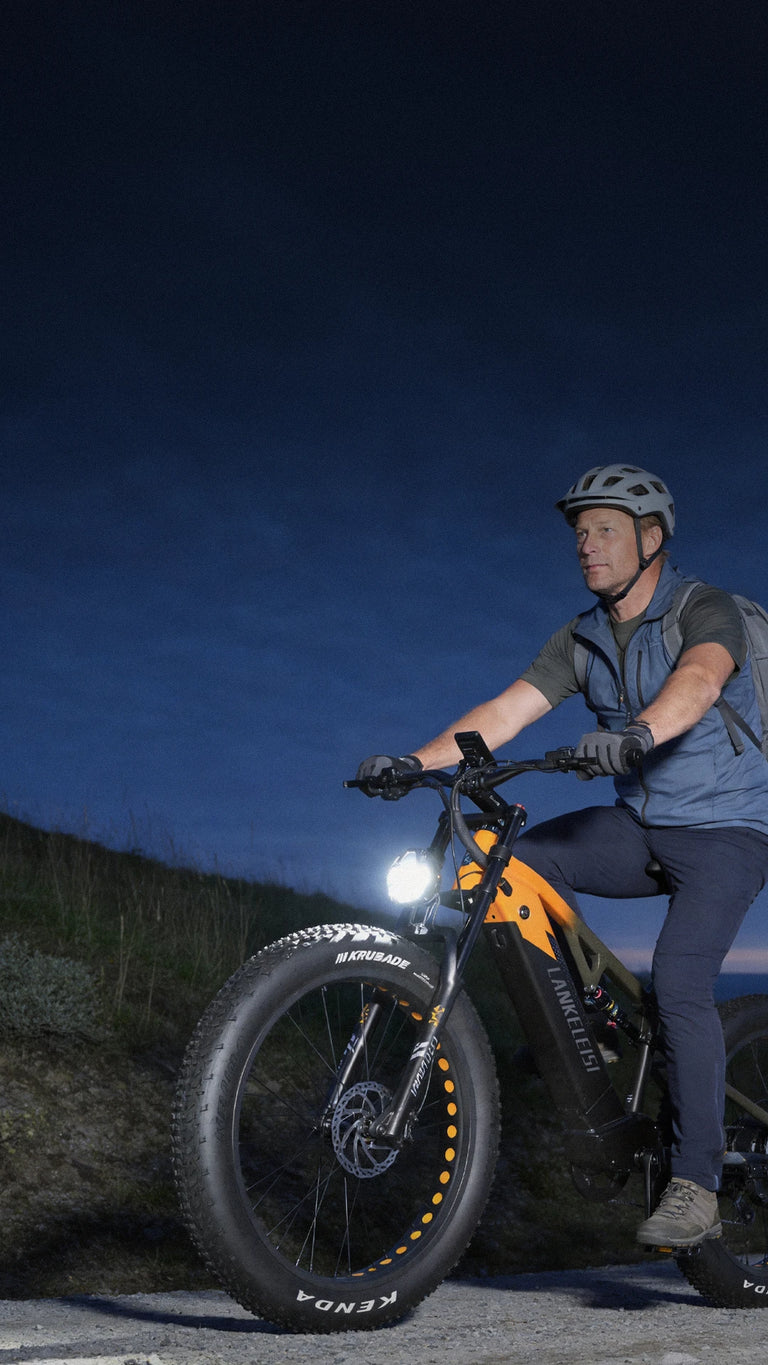 Light the way.
Full control, even after dark.